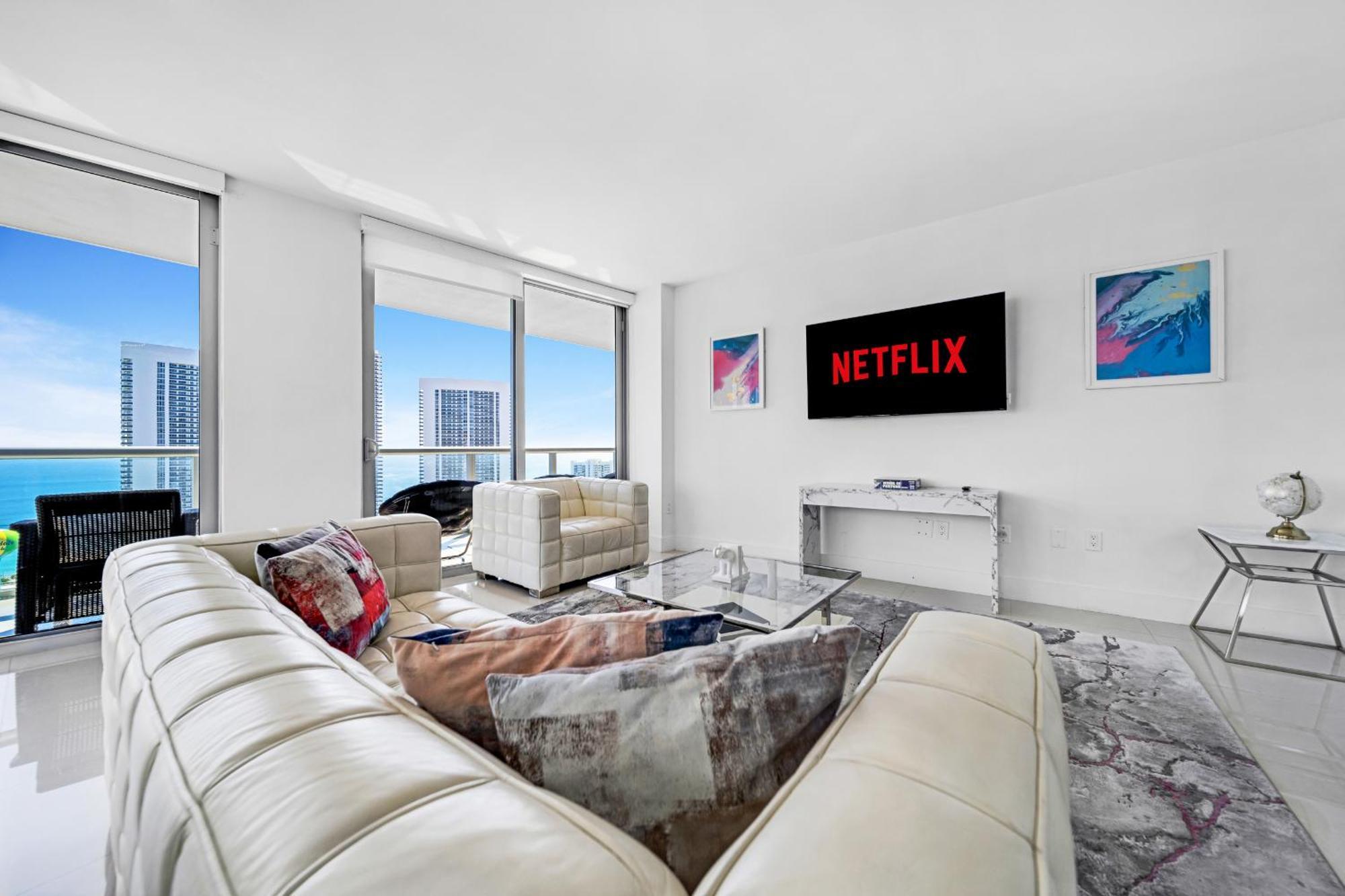 Resort-Style Living With Direct Ocean Views - 3Br Beauty Hallandale Beach Εξωτερικό φωτογραφία