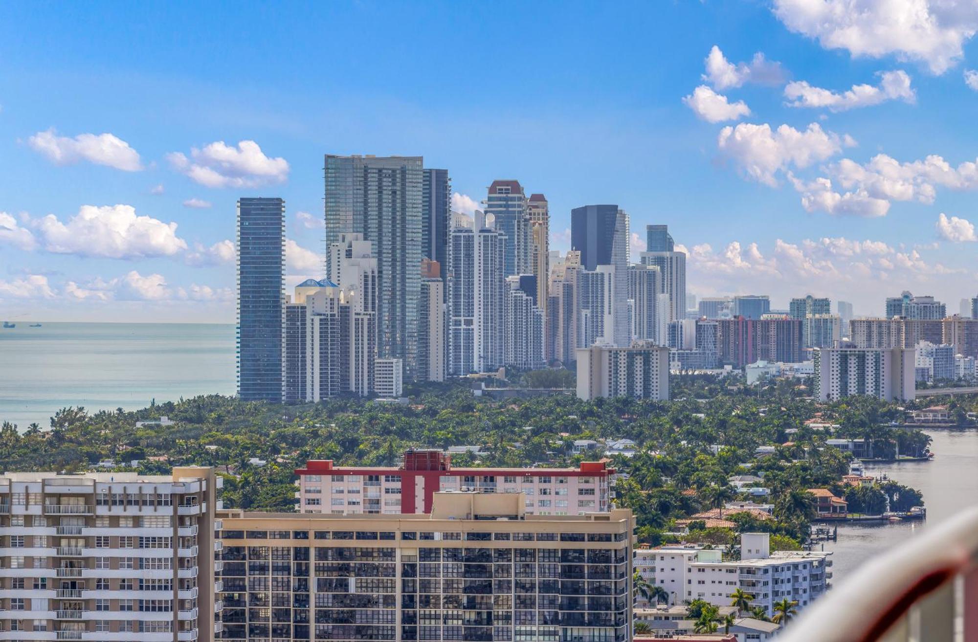 Resort-Style Living With Direct Ocean Views - 3Br Beauty Hallandale Beach Εξωτερικό φωτογραφία