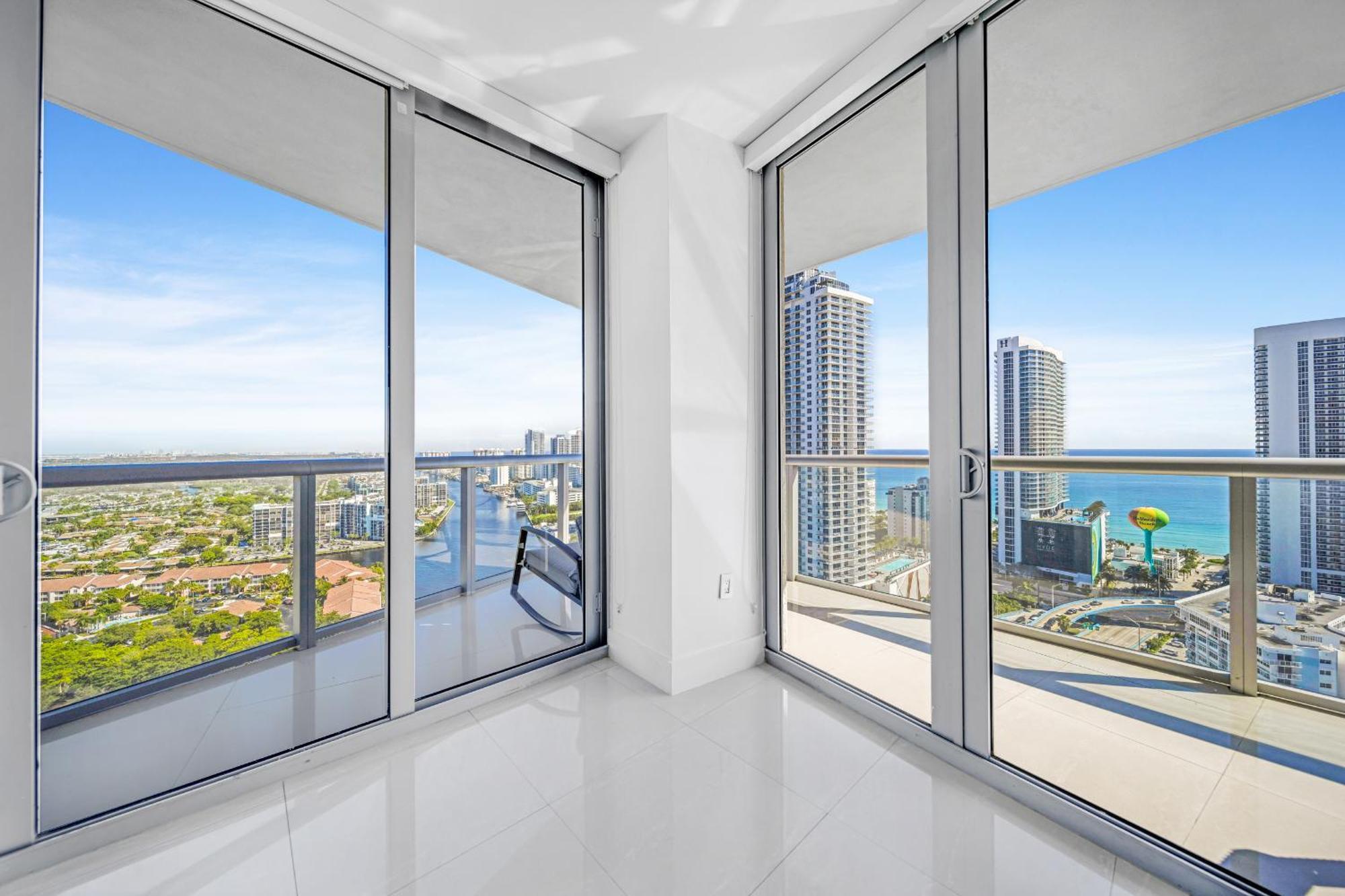 Resort-Style Living With Direct Ocean Views - 3Br Beauty Hallandale Beach Εξωτερικό φωτογραφία
