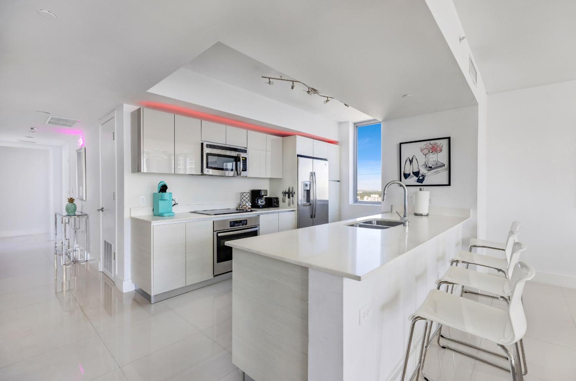 Resort-Style Living With Direct Ocean Views - 3Br Beauty Hallandale Beach Εξωτερικό φωτογραφία
