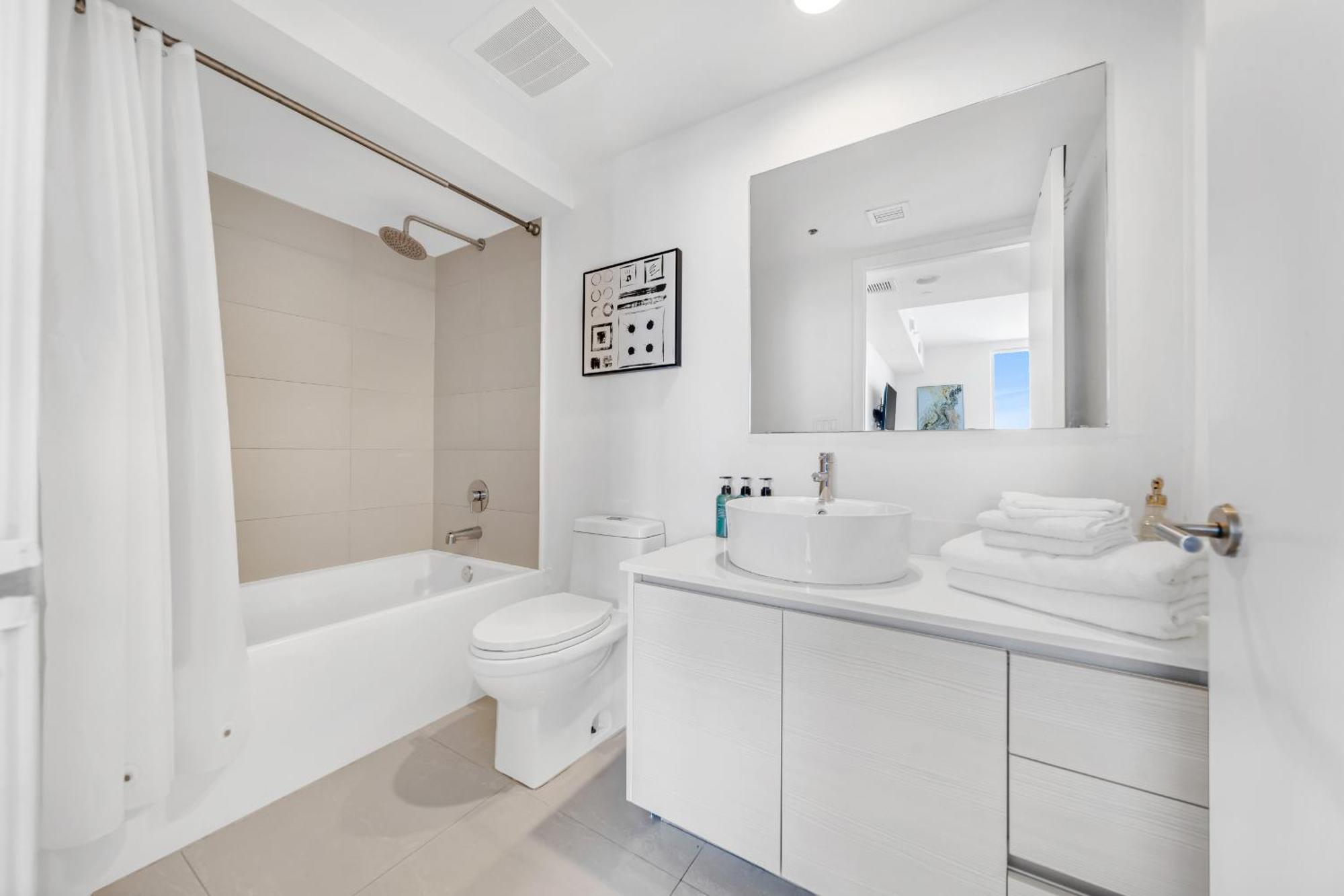 Resort-Style Living With Direct Ocean Views - 3Br Beauty Hallandale Beach Εξωτερικό φωτογραφία